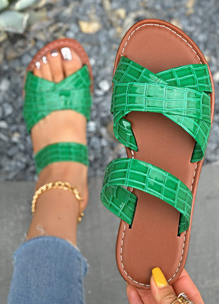 Cross-strap Flat