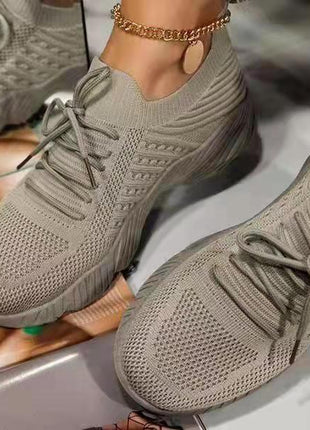 Thick Bottom Solid Color Sneaker