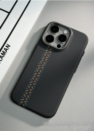 iPhone 16 Magnetic Carbon Fiber Pattern Drop-resistant Protective Case