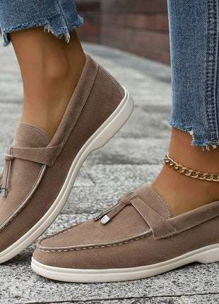 Casual Slip-On Tassel Loafers Shallow Mouth Design
