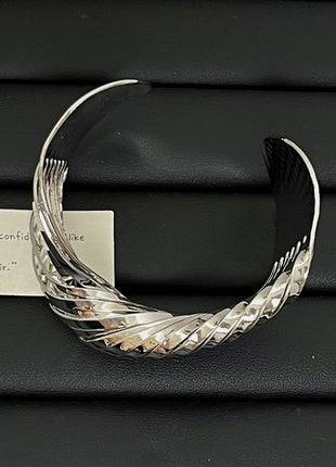 Adjustable Armband Metal Bangle