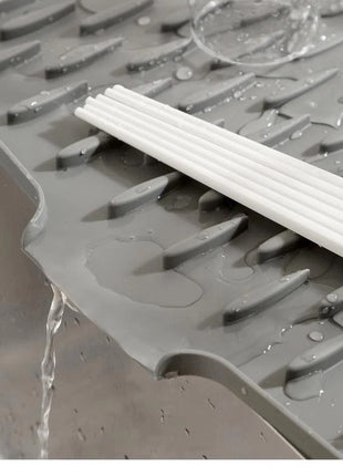 Silicone Drain Pad for Countertop – Quick Dry, Anti-Slip, and Slope Design