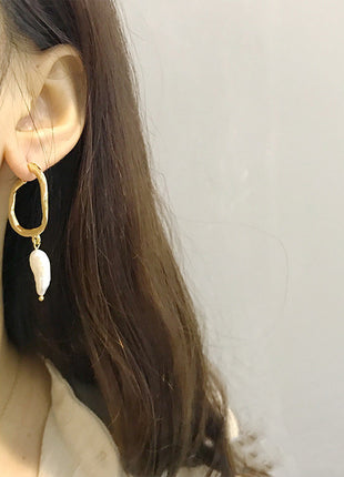 Shell Pearl Earrings