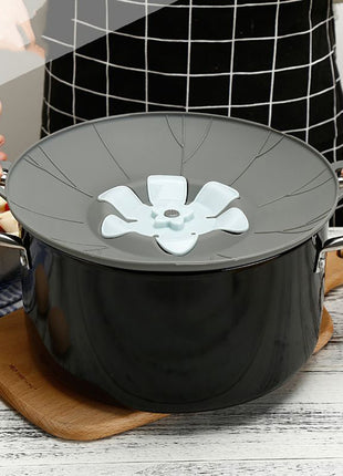 Flower Silicone Spill-Proof Lid – Cute, Clever, and Totally Mess-Free!