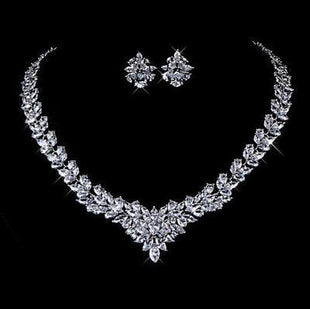 Zircon Flower Necklace & Earrings Suit