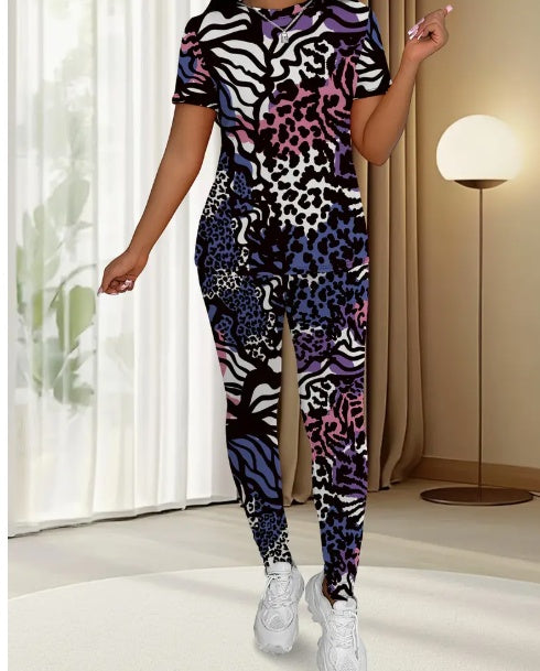 Lepard Round Neck T-Shirt And Leggings Set