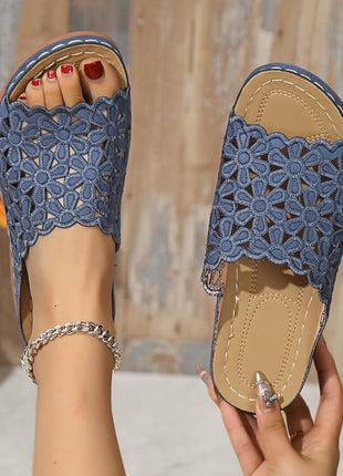 Casual Flower Cutout Leather Mule