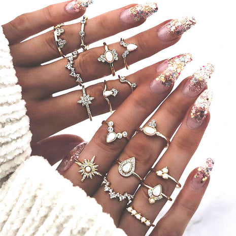 Diamond Crown Water Drop Retro Ring Set 16 Pieces