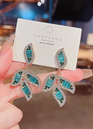 Retro Design Sense Long Leaf Tassel Earrings