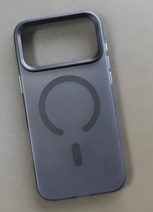 iPhone 17 Magnetic Drop-Resistant Protective Case