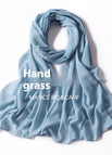 Hand Blue grass