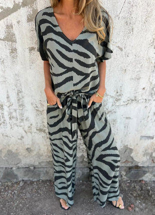 Zebra Stripes V-neck Lace-up Top and Pants Suit Set