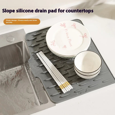 Silicone Drain Pad for Countertop – Quick Dry, Anti-Slip, and Slope Design