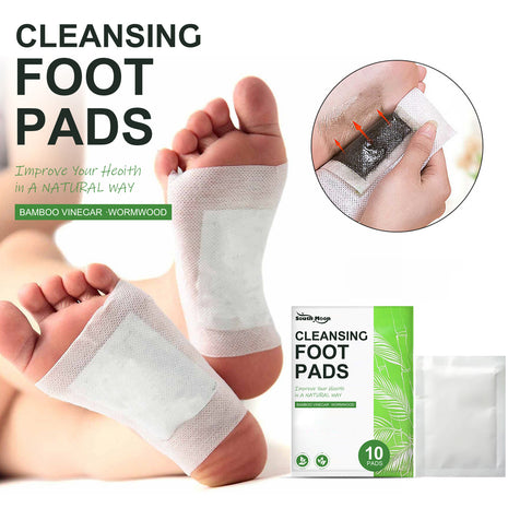 Cleansing foot pads with packaging and application on feet