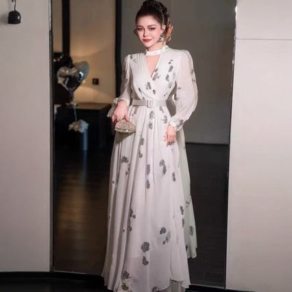 Unique Embroidery Waist-tight Dress