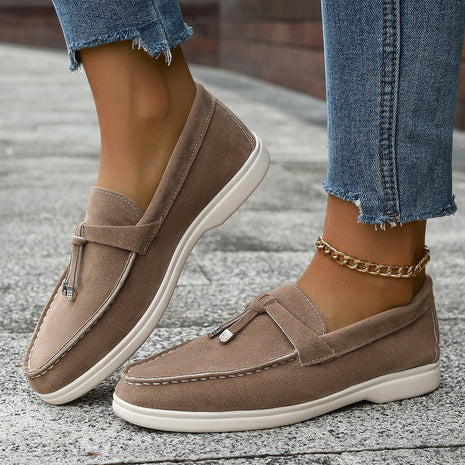 Casual Slip-On Tassel Loafers Shallow Mouth Design