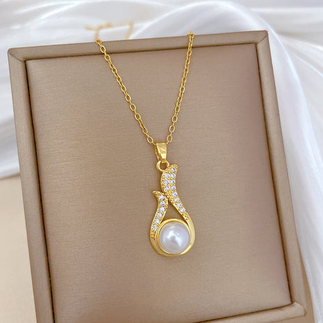 Luxury Full Diamond Pearl Necklace & Earrings Suite