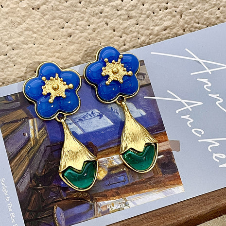 Cone Blue Crystal Earrings