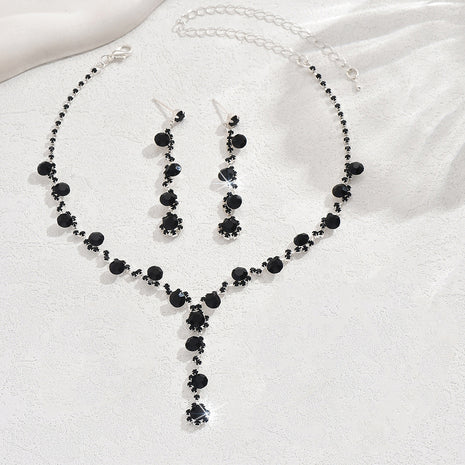 Artificial Crystal Necklace & Earrings Set