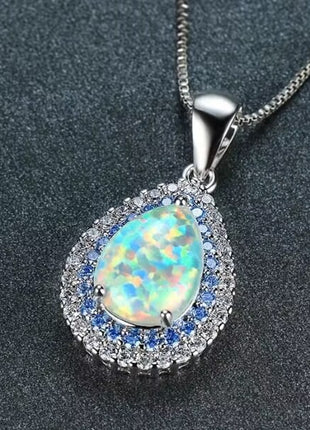 Elegant And Exquisite Drop-shaped Necklace