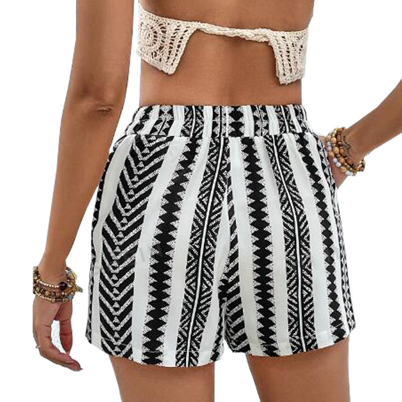 Elegant Special Lace-up Shorts