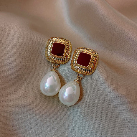 Hong Kong Style Wine Red Pearl Earrings