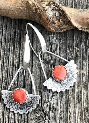 Simple South Red Geometric Scallop Earrings