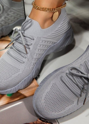 Thick Bottom Solid Color Sneaker