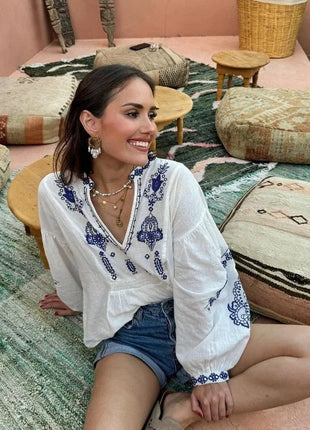 V-neck Embroidery Long-sleeved Top