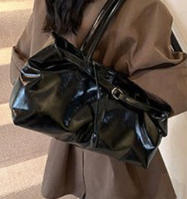 Versatile Shoulder Handbag