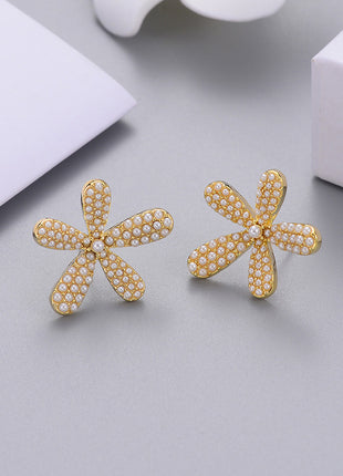 Flower Inlaid Pearl Earrings