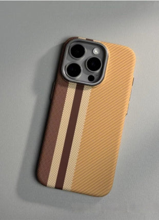 iPhone 16 Magnetic Carbon Fiber Pattern Drop-resistant Protective Case