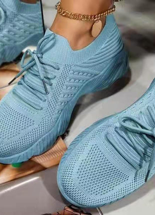 Thick Bottom Solid Color Sneaker