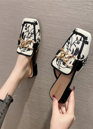 Closed Toe Chunky Heels